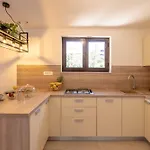 Roko V Appartement *