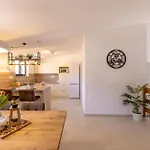 Appartement Roko V *
