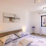 Roko V * Crikvenica